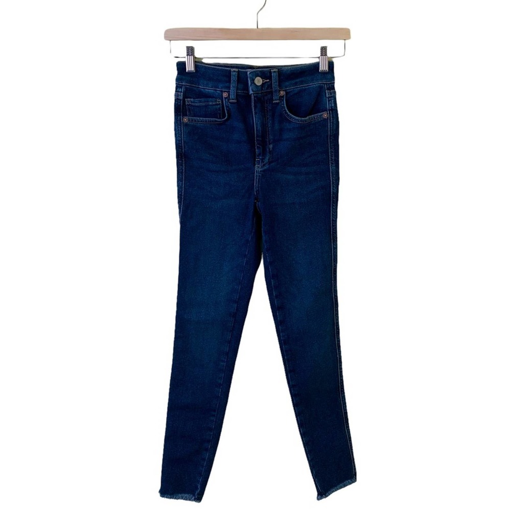 NWOT Free People Raw Hem Skinny Jeans in Size 25